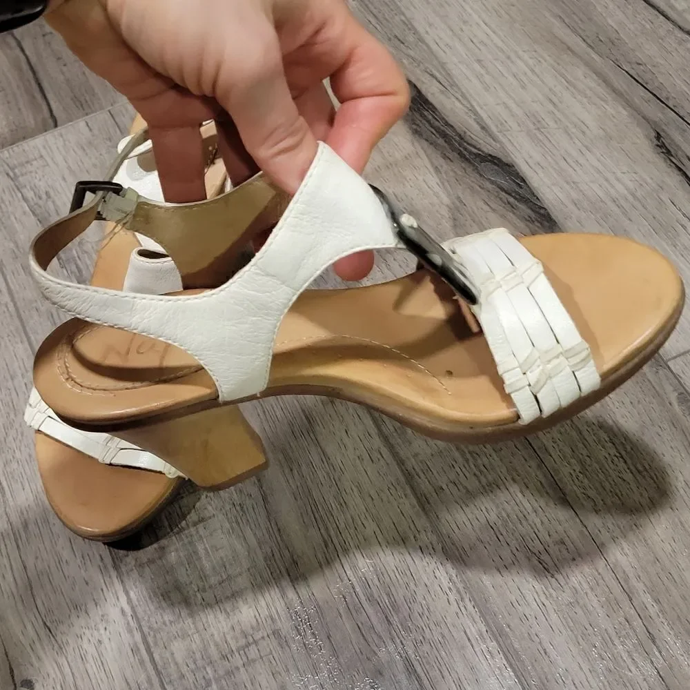 Naya arnelli t-strap heels with abalone shell detail - Picture 5 of 8